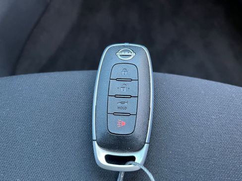 Used 2025 Nissan Sentra S image 21