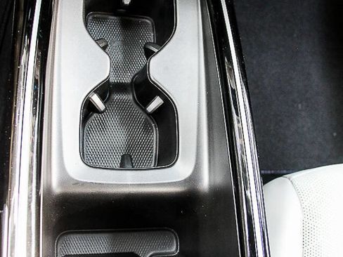 Used 2023 Volkswagen ID.4 S image 21