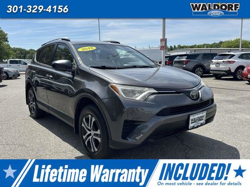 Used 2018 Toyota RAV4 LE AWD/4WD image 1