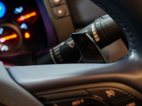 Used 2020 Nissan GT-R Premium image 29