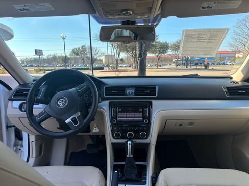 Used 2012 Volkswagen Passat 2.5 SE image 21