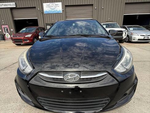 Used 2016 Hyundai Accent SE w/ Option Group 02 image 9