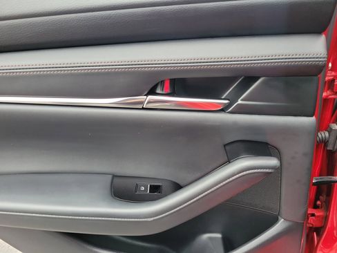 Used 2025 MAZDA MAZDA3 s image 12