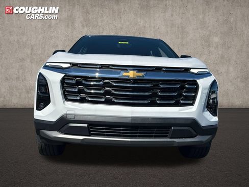 New 2026 Chevrolet Equinox LT w/ Convenience Package II AWD/4WD image 2