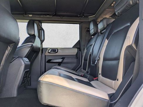 Used 2024 Ford Bronco Wildtrak AWD/4WD image 19