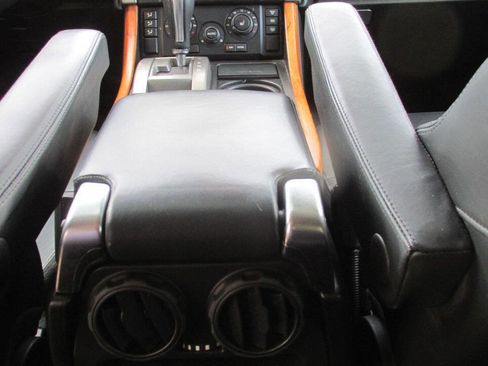 Used 2010 Land Rover Range Rover Sport HSE image 25