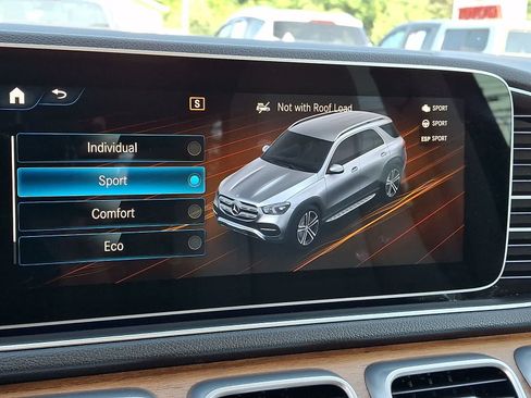 Used 2021 Mercedes-Benz GLE 350 4MATIC image 25