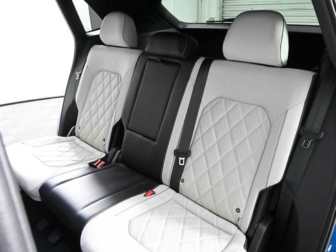 Certified 2024 Volkswagen Atlas Cross Sport SEL Premium R-Line AWD/4WD image 15