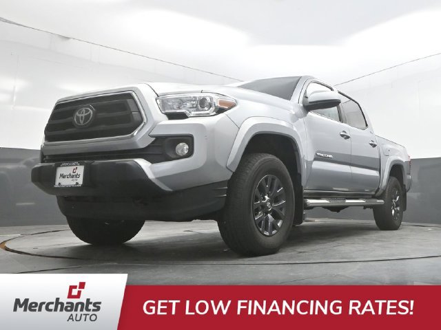 Used 2022 Toyota Tacoma SR5 AWD/4WD image 38