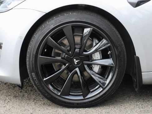 Used 2018 Tesla Model 3 Long Range image 42