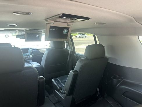 Used 2019 GMC Yukon XL SLT w/ Open Road Package image 18