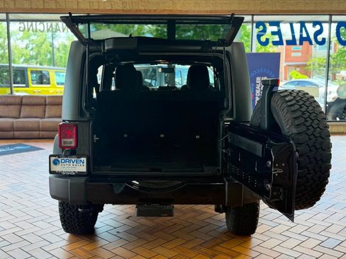 Used 2017 Jeep Wrangler Unlimited Sport AWD/4WD image 24