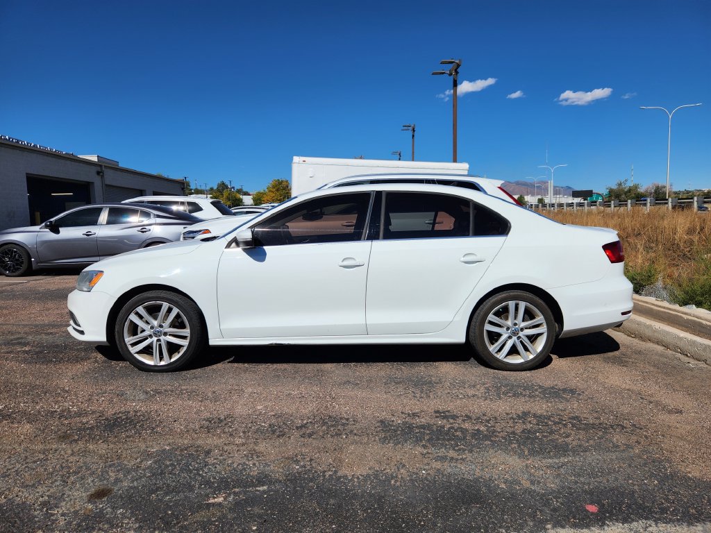 Used 2015 Volkswagen Jetta SEL FWD image 5