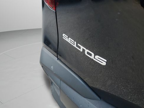 Certified 2026 Kia Seltos LX AWD/4WD image 32