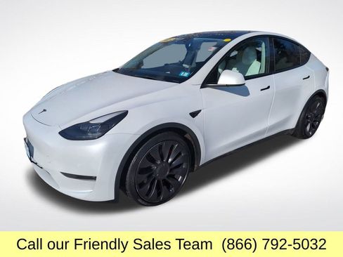 Used 2022 Tesla Model Y Performance image 1