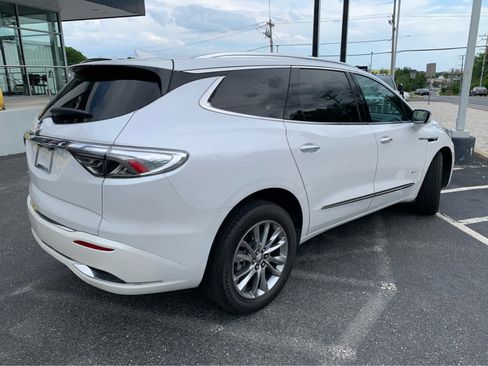 Used 2024 Buick Enclave Avenir w/ Avenir Technology Package FWD image 8