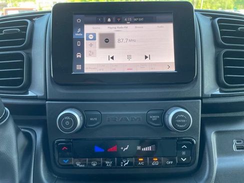 Used 2025 RAM ProMaster 2500 w/ Convenience Group FWD image 18