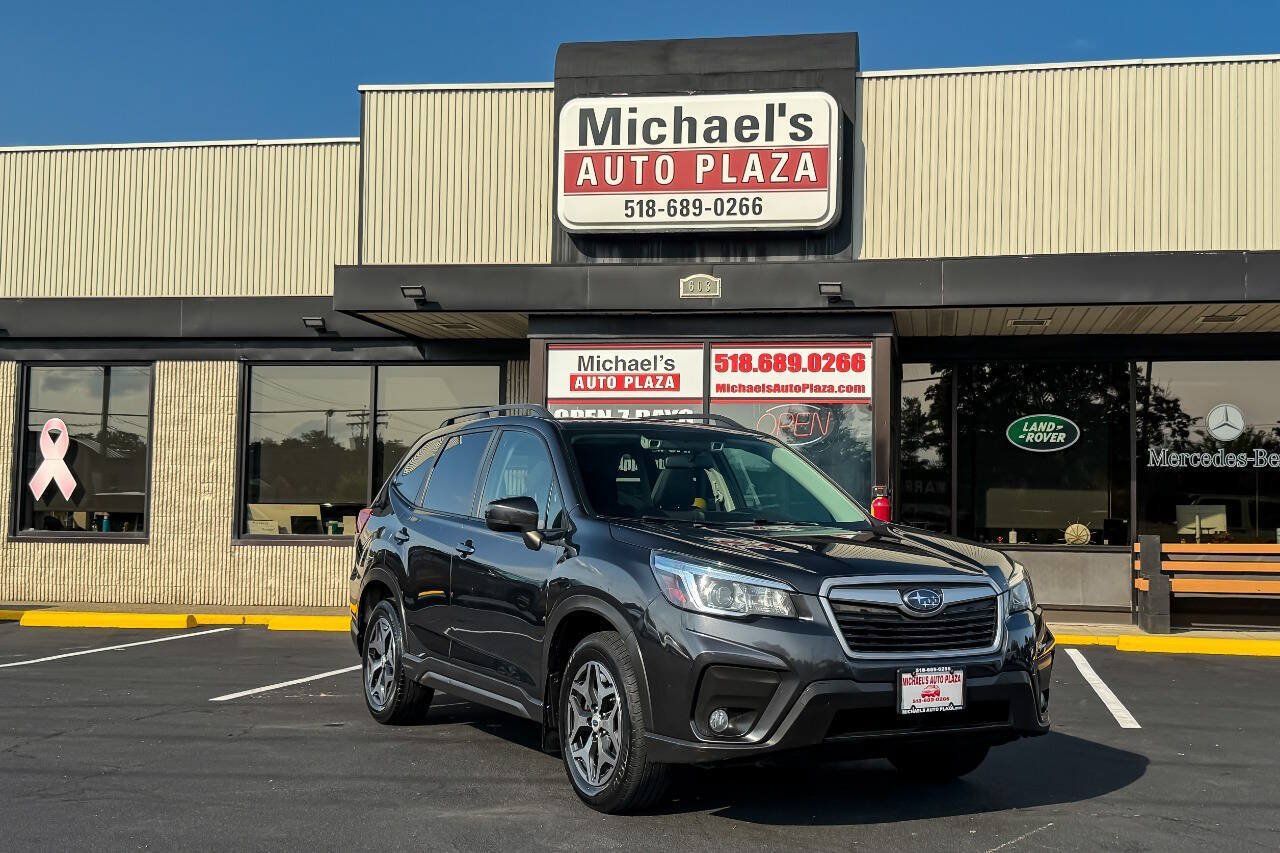 Used 2019 Subaru Forester Premium AWD/4WD image 2