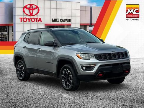 Used 2020 Jeep Compass Trailhawk AWD/4WD image 6