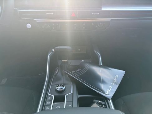 New 2026 Kia Sorento LX image 11