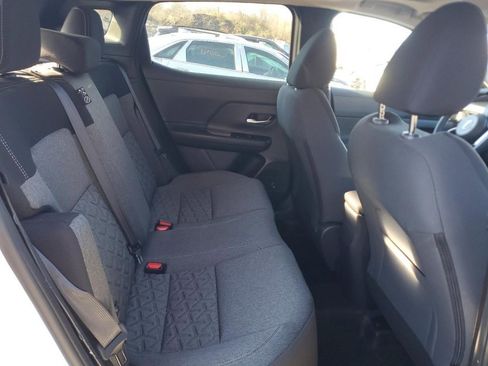 Used 2026 Nissan Kicks SV w/ SV Premium Package AWD/4WD image 9