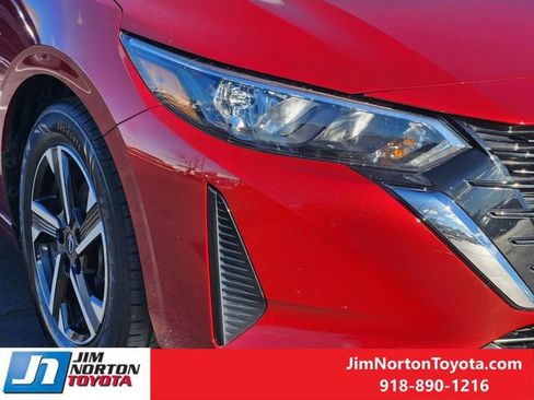 Used 2024 Nissan Sentra SV image 9