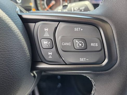 Used 2026 Jeep Wrangler Unlimited Sport AWD/4WD image 28