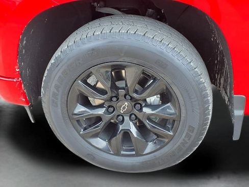 Used 2024 Chevrolet Silverado 1500 Custom AWD/4WD image 15