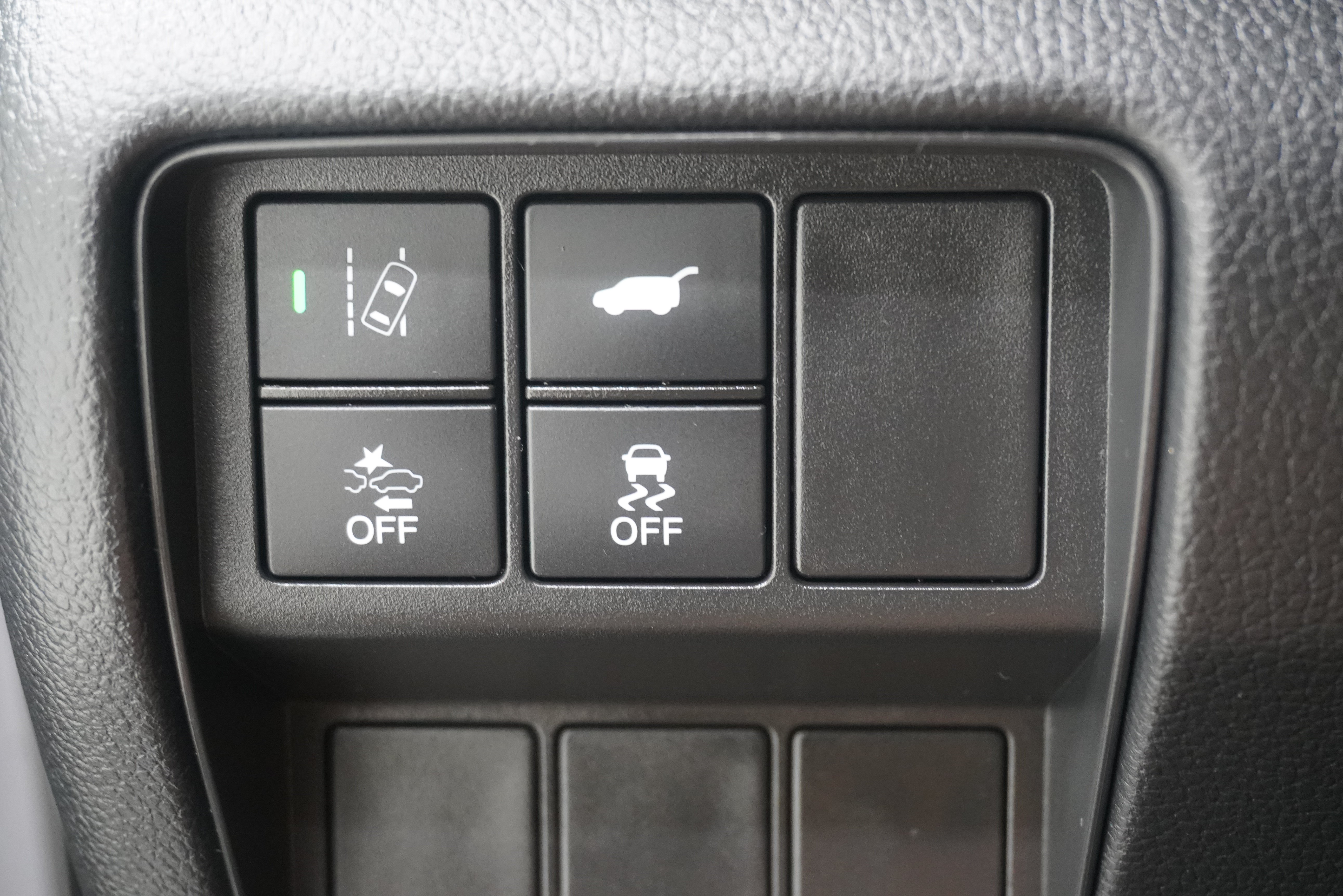 Used 2018 Honda CR-V Touring image 25