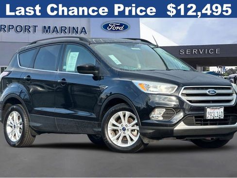 Certified 2018 Ford Escape SE image 2