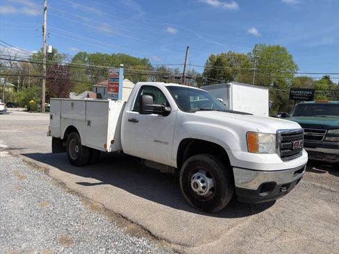Used 2011 GMC Sierra 3500 W/T w/ Snow Plow Prep Package AWD/4WD image 12
