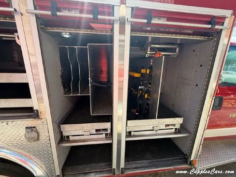 Used 2003 Ford F550 4x4 Regular Cab Super Duty image 16