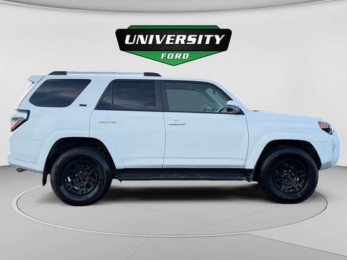 Used 2020 Toyota 4Runner SR5 Premium w/ Moonroof Package AWD/4WD image 2