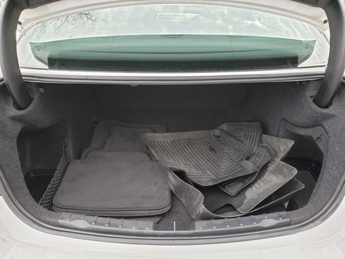 Used 2018 BMW 320i xDrive Sedan image 14