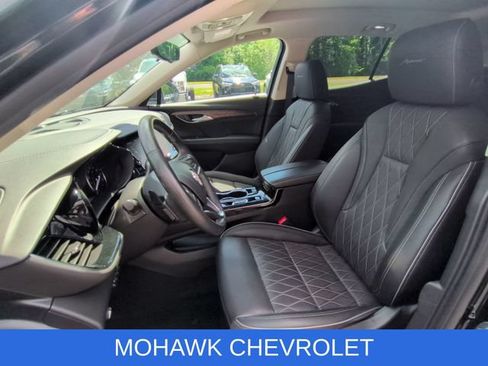 Used 2023 Buick Envision Avenir AWD/4WD image 10