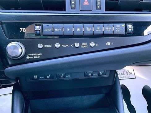 Used 2024 Lexus ES 300h w/ Premium Package image 18