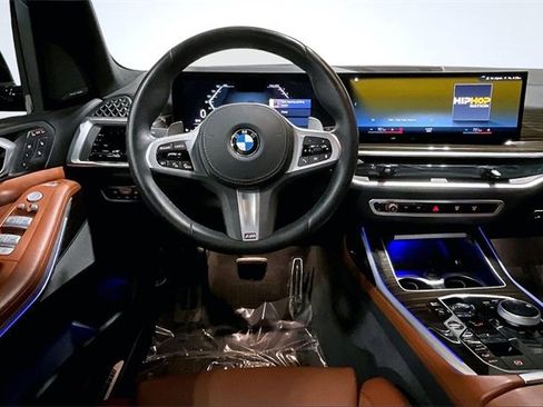 Used 2023 BMW X7 xDrive40i w/ Executive Package image 5