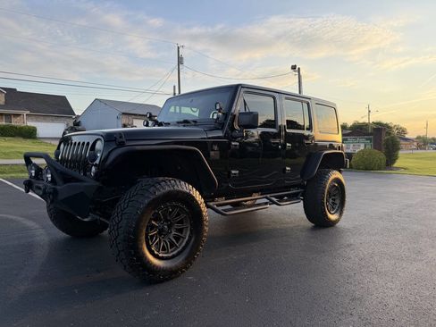 Used 2016 Jeep Wrangler Unlimited Sport w/ Trailer Tow Group AWD/4WD image 2