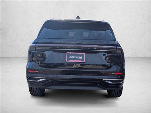 Used 2024 Lincoln Nautilus Reserve w/ Equipment Group 202A image 6