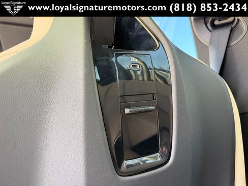 Used 2024 BMW iX xDrive50 w/ Premium Package AWD/4WD image 18