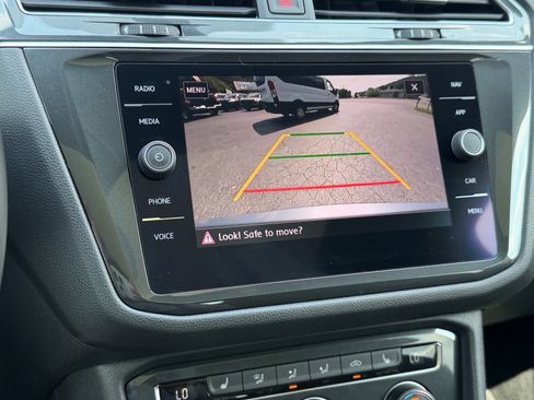 Used 2019 Volkswagen Tiguan SEL FWD image 27