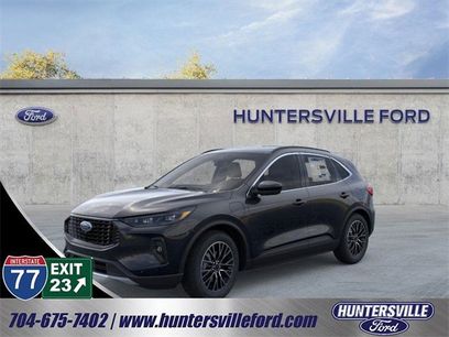 New 2025 Ford Escape SE w/ PHEV Premium Package