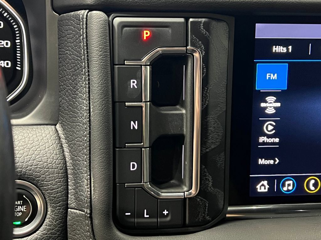 Used 2021 GMC Yukon Denali w/ Denali Premium Package AWD/4WD image 32
