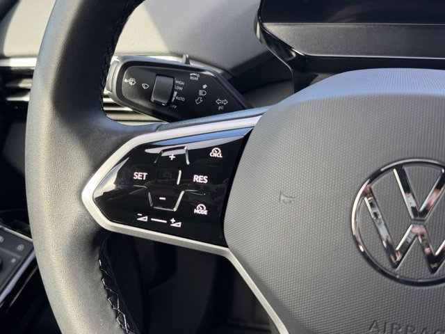 Certified 2025 Volkswagen ID.4 Pro AWD/4WD image 41