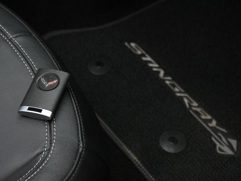 Used 2016 Chevrolet Corvette Stingray Coupe w/ 2LT Preferred Equipment Group image 32