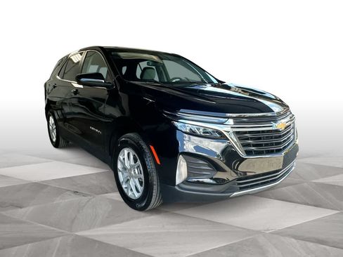 Used 2024 Chevrolet Equinox LT FWD image 2