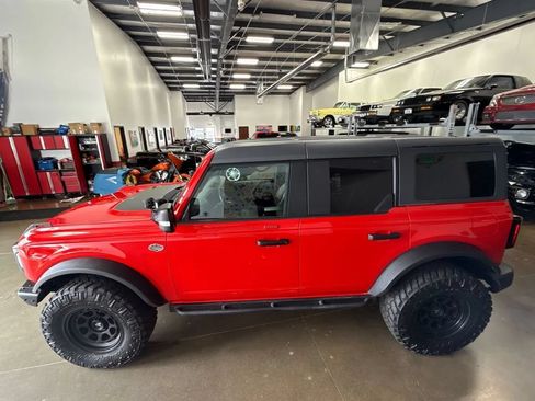 Used 2023 Ford Bronco Wildtrak AWD/4WD image 29