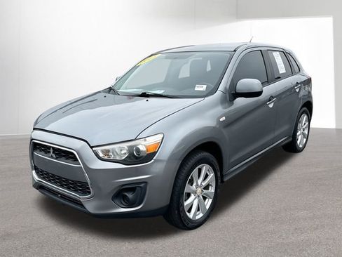 Used 2015 Mitsubishi Outlander Sport ES image 1