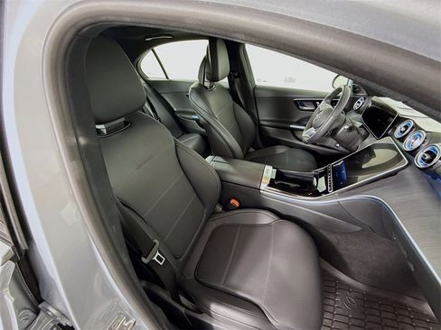 Used 2025 Mercedes-Benz C 300 4MATIC Sedan image 28