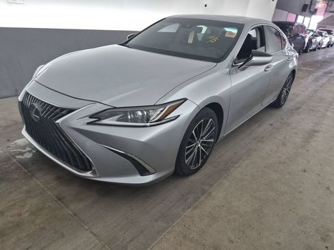 Used 2022 Lexus ES 350 w/ Premium Package FWD image 3